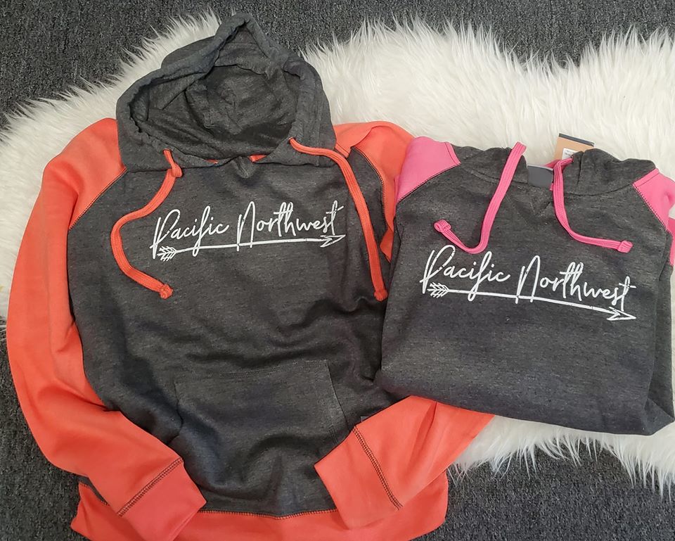Hoodies / Sweatshirts