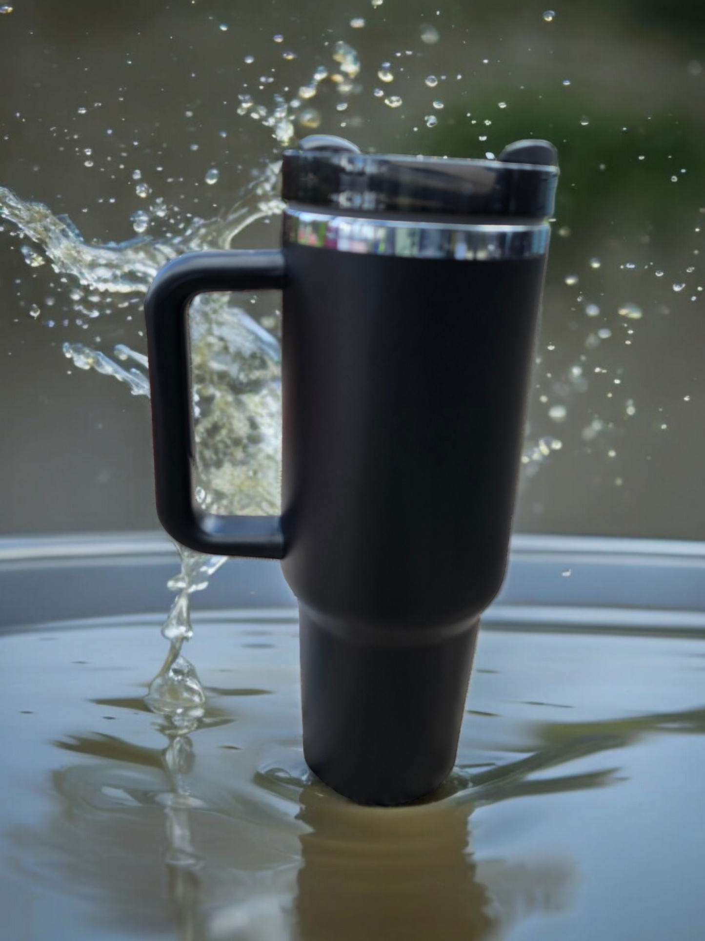 Powder Coated Chrome Plated 40 Ounce Travel Mug With Handle