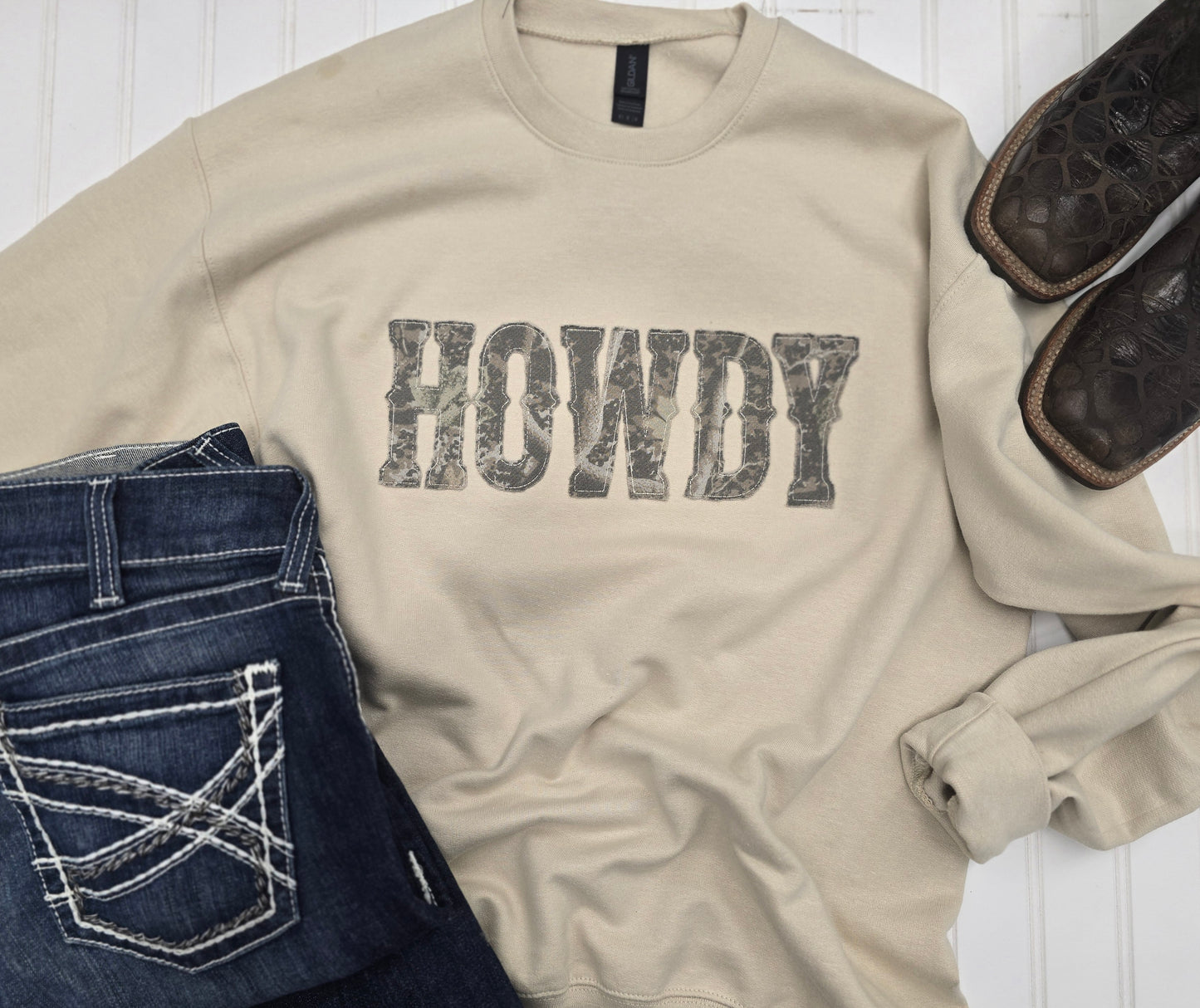 Howdy Deadwood Camo Crew