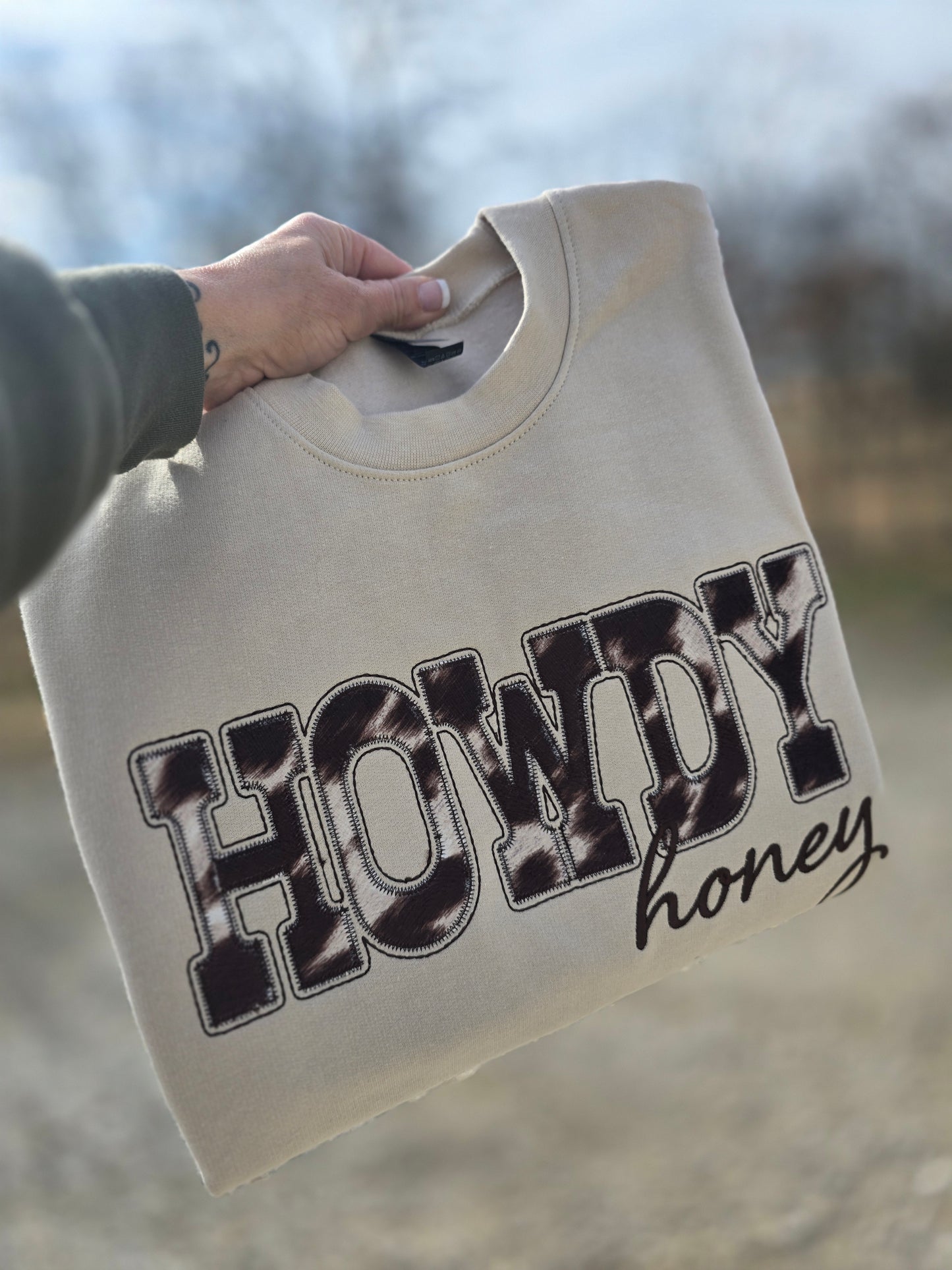 Howdy Honey applique crewneck
