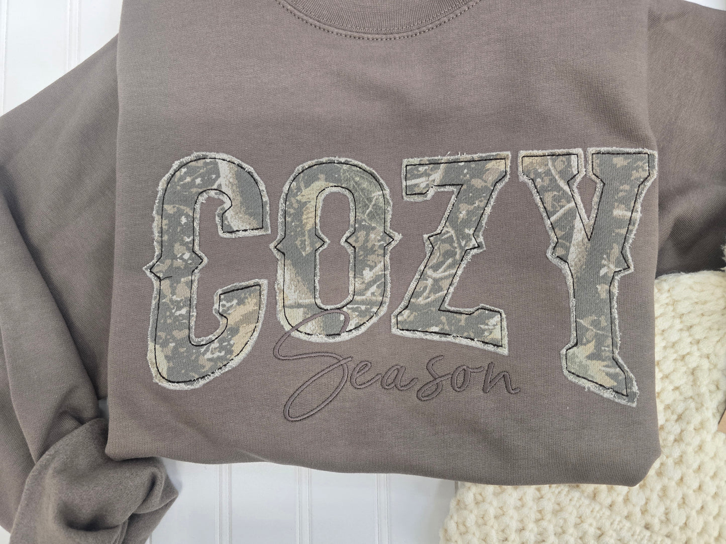 Cozy Season Raggy camo embroidered Crewneck sweatshirt