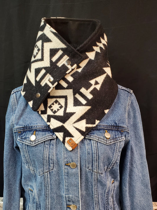 Condensed White NecKee