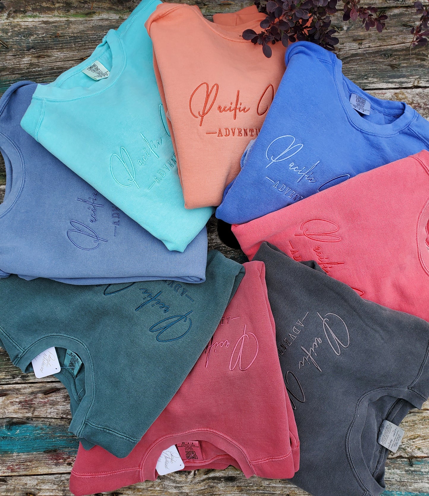 Pacific Northwest embroidered crew.