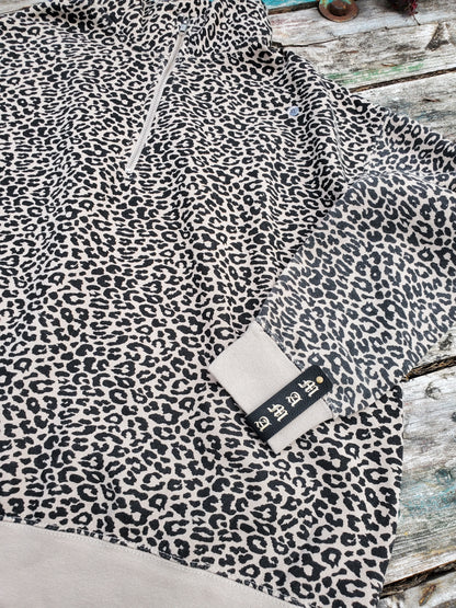 Leopard 1/4 Zip sweatshirt