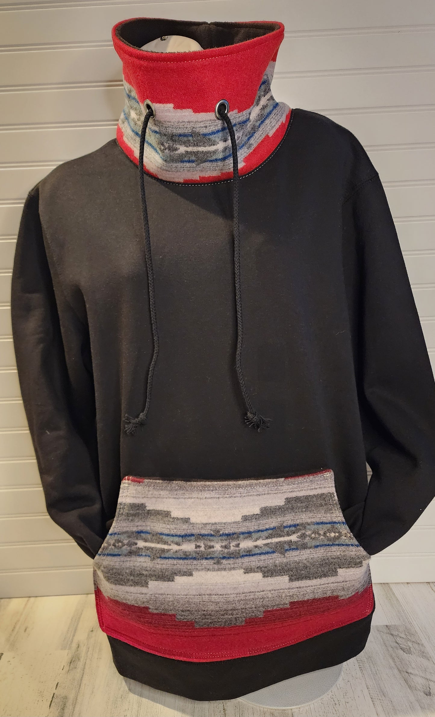 Medium red/black